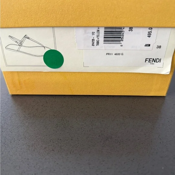 Fendi Yellow Shoe with Box - Picture 3 of 4